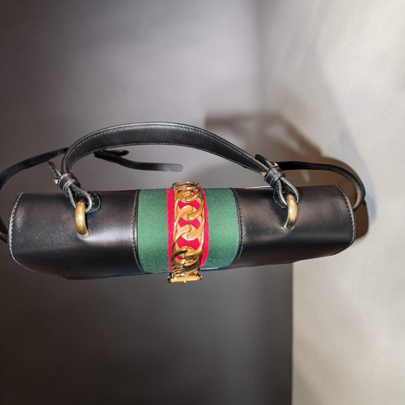 Gucci Sylvie Medium Top Handle, Shoulder Bag w Dust Bag - Picture 6 of 12